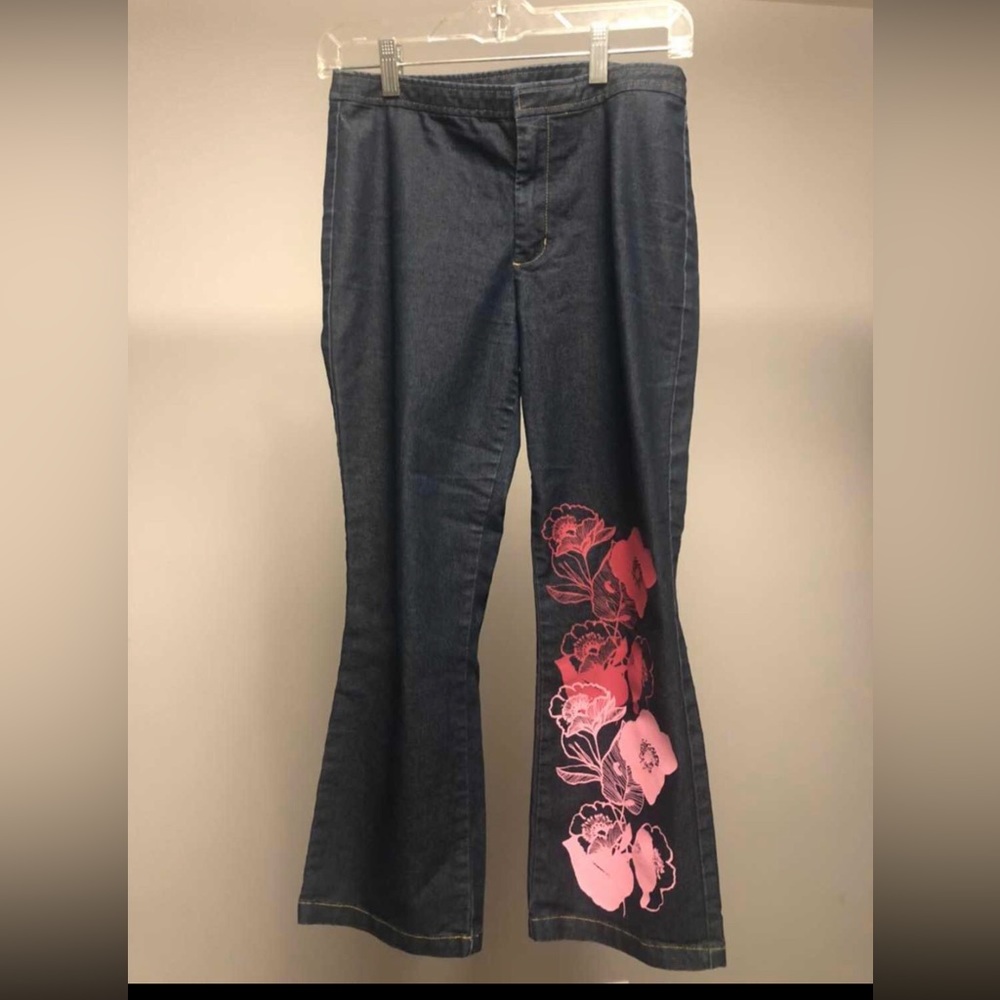 In Wear Capri Jeans with Flower Print